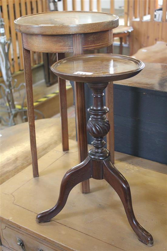 Circular occasional table & wine table(-)